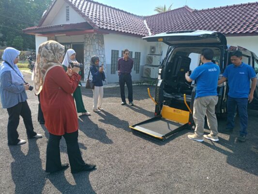 6066600881824055675 121